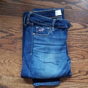 Hollister dark wash skinny jeans